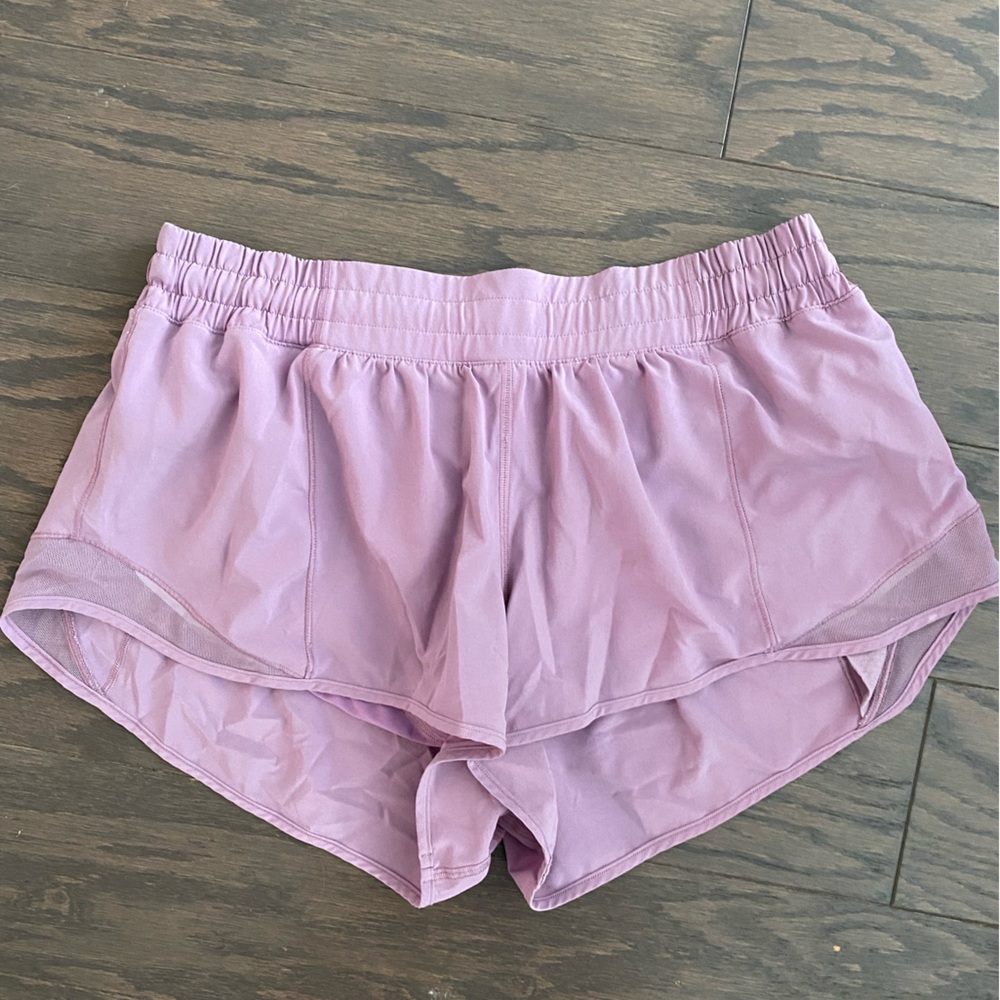 Lululemon Hot Hotty Short 2.5 inch